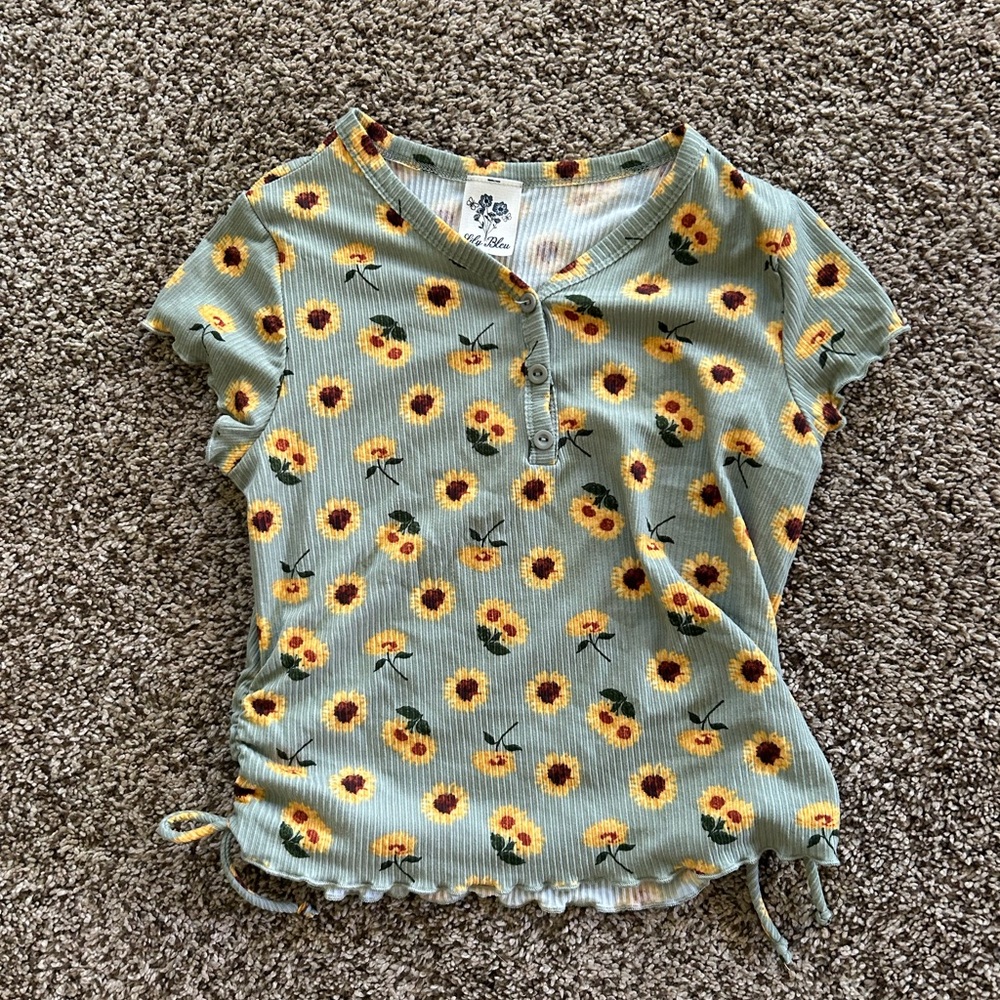 Lily Bleu Fitted Sunflower Top Size Large